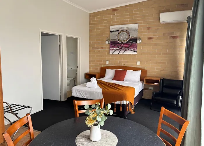 Caboolture Riverlakes Boutique Motel