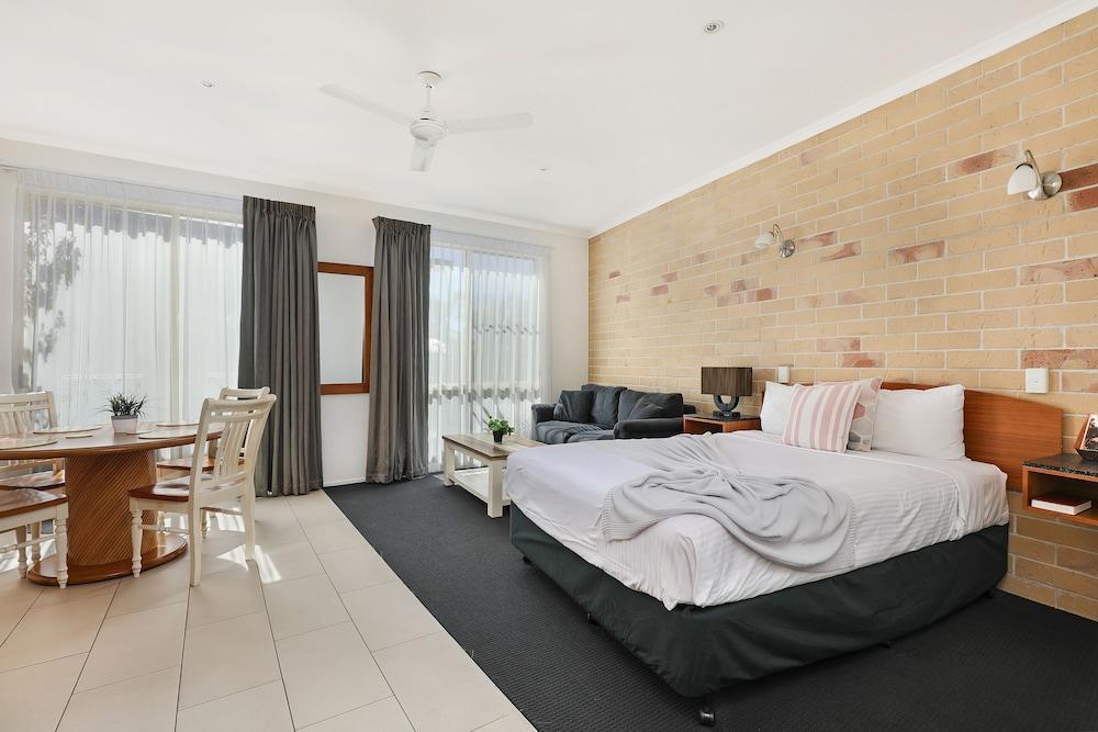 Riverlakes Boutique Motel Caboolture